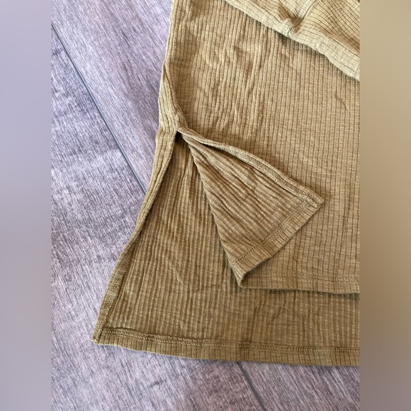 Aerie offline women’s XS 1/2 snap long sleeve tee - Picture 5 of 7